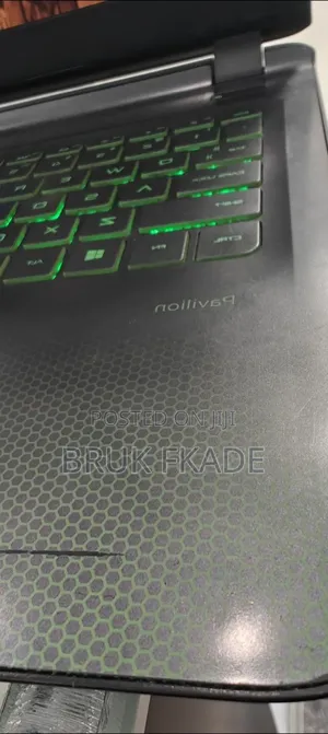 New Laptop HP Pavilion 15 12GB Intel Core I5 SSD 128GB