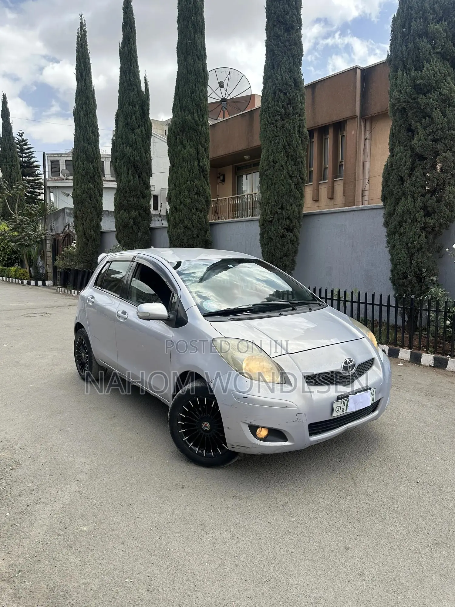 Toyota Yaris 2010 Purple