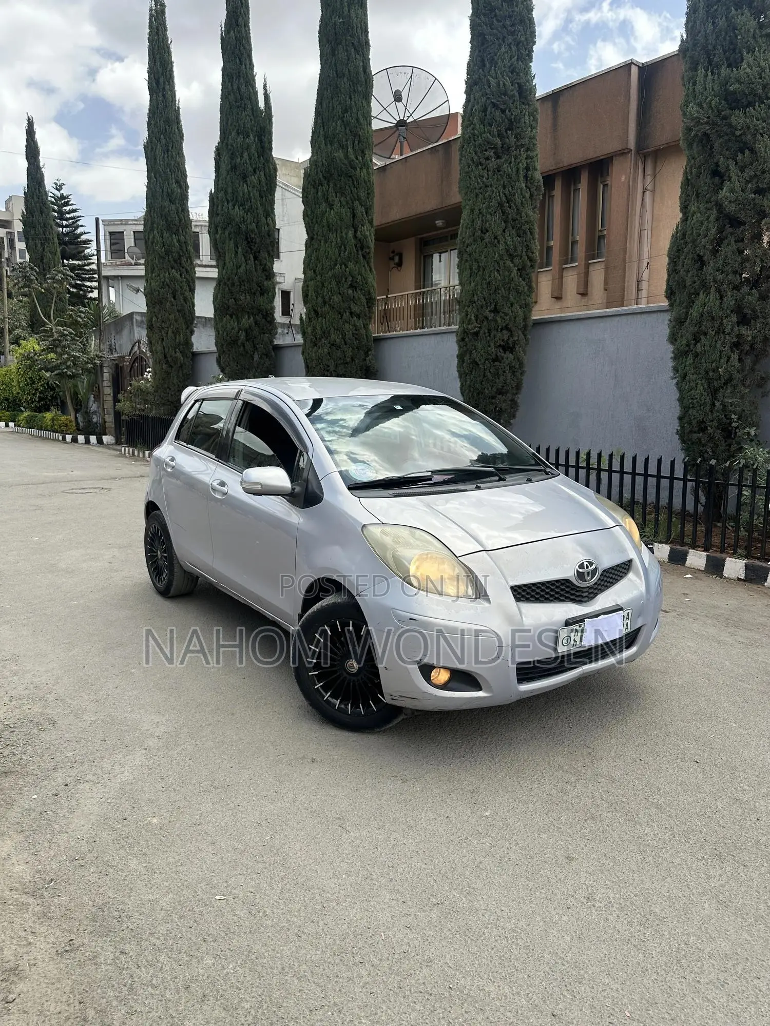 Toyota Yaris 2010 Purple