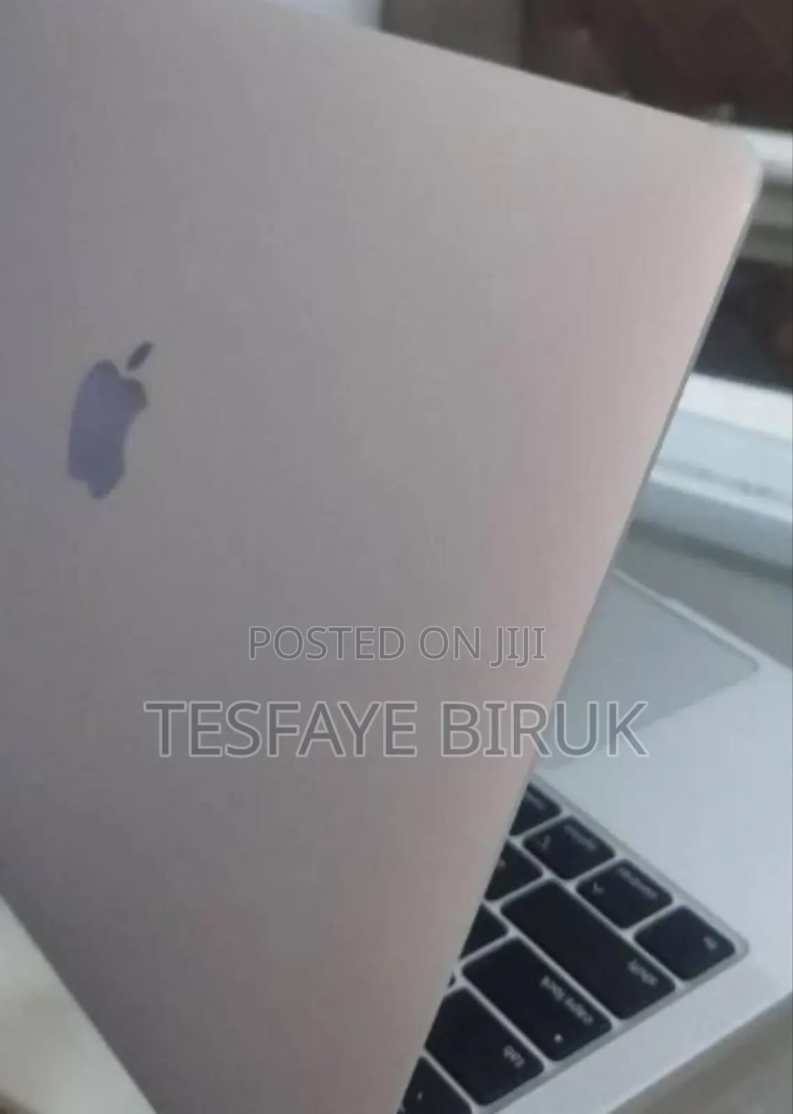 New Laptop Apple MacBook Pro 2020 8GB Intel Core I5 SSD 256GB