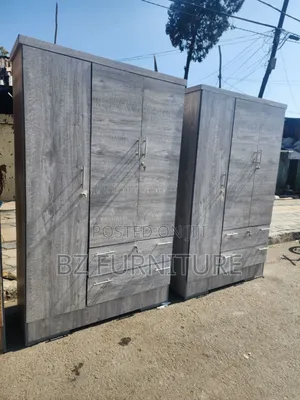 Closet ቁምሳጥን