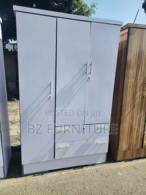 Closet ቁምሳጥን