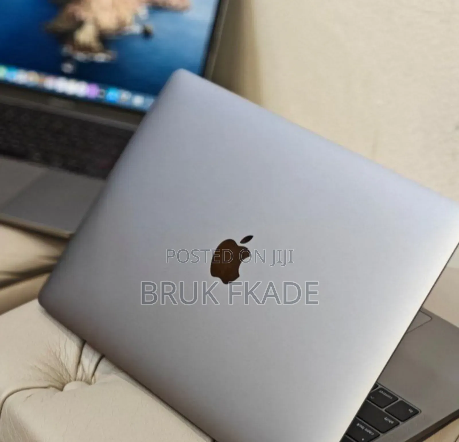 New Laptop Apple MacBook Pro 2019 16GB Intel Core I7 SSD 1T
