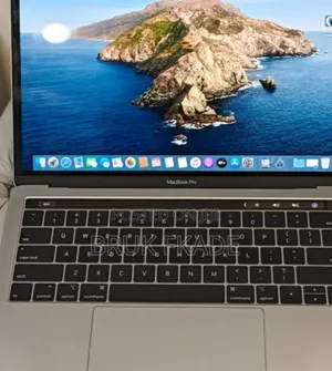 New Laptop Apple MacBook Pro 2019 16GB Intel Core I7 SSD 1T