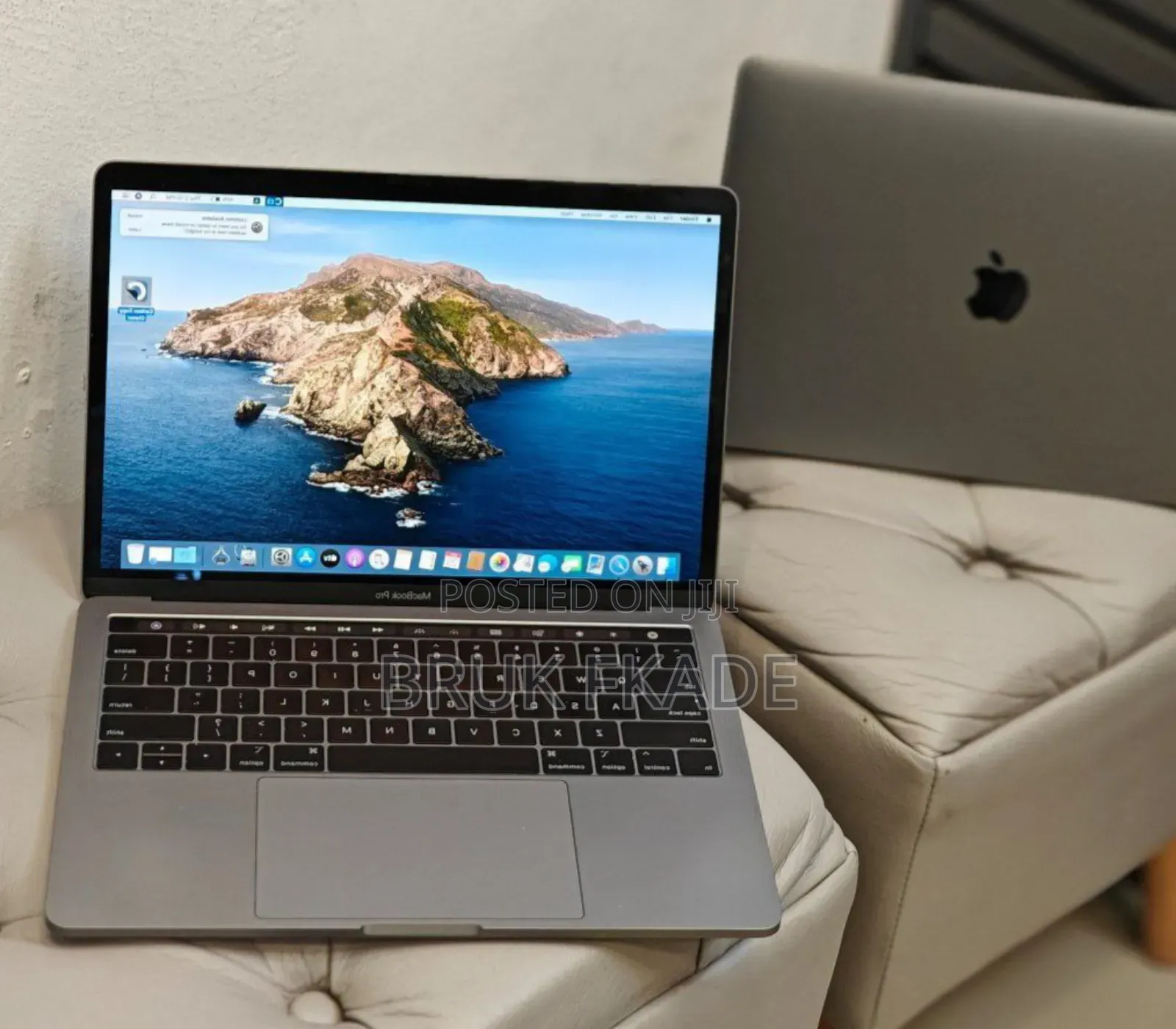 New Laptop Apple MacBook Pro 2019 16GB Intel Core I7 SSD 1T