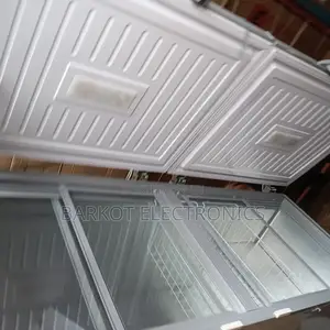 Everst Chest Freezer Model Ecr 800l Dip Fereg Brand New