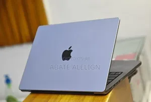 New Laptop Apple MacBook Pro M1 32GB Apple M1 Pro SSD 512GB