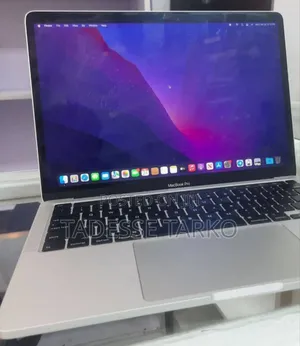 New Laptop Apple MacBook Pro 2020 8GB Intel Core I5 SSD 256GB