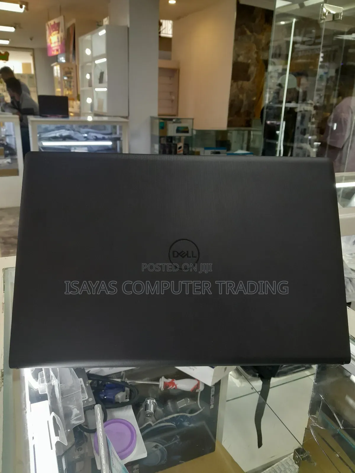 New Laptop Dell Vostro 15 3549 8GB Intel Core I5 SSD 512GB