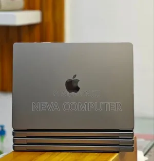 New Laptop Apple MacBook Pro M1 32GB Apple M1 Pro SSD 512GB