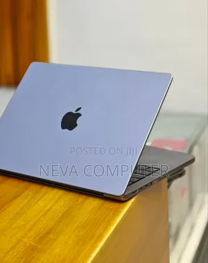 New Laptop Apple MacBook Pro M1 32GB Apple M1 Pro SSD 512GB