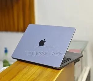 New Laptop Apple MacBook Pro M1 32GB Apple M1 Pro SSD 512GB