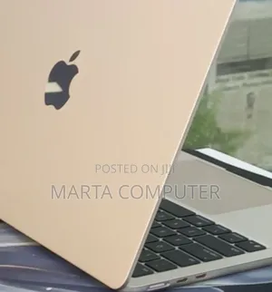 New Laptop Apple MacBook Air 2024 M3 13-Inch 16GB Apple M4 SSD 256GB