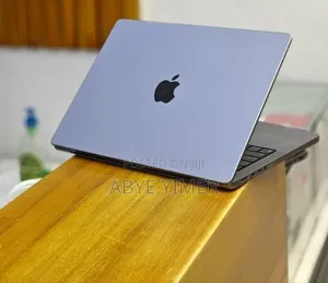 New Laptop Apple MacBook Pro M1 32GB Apple M1 Pro SSD 512GB