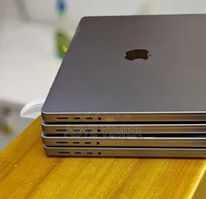 New Laptop Apple MacBook Pro M1 32GB Apple M1 Pro SSD 512GB