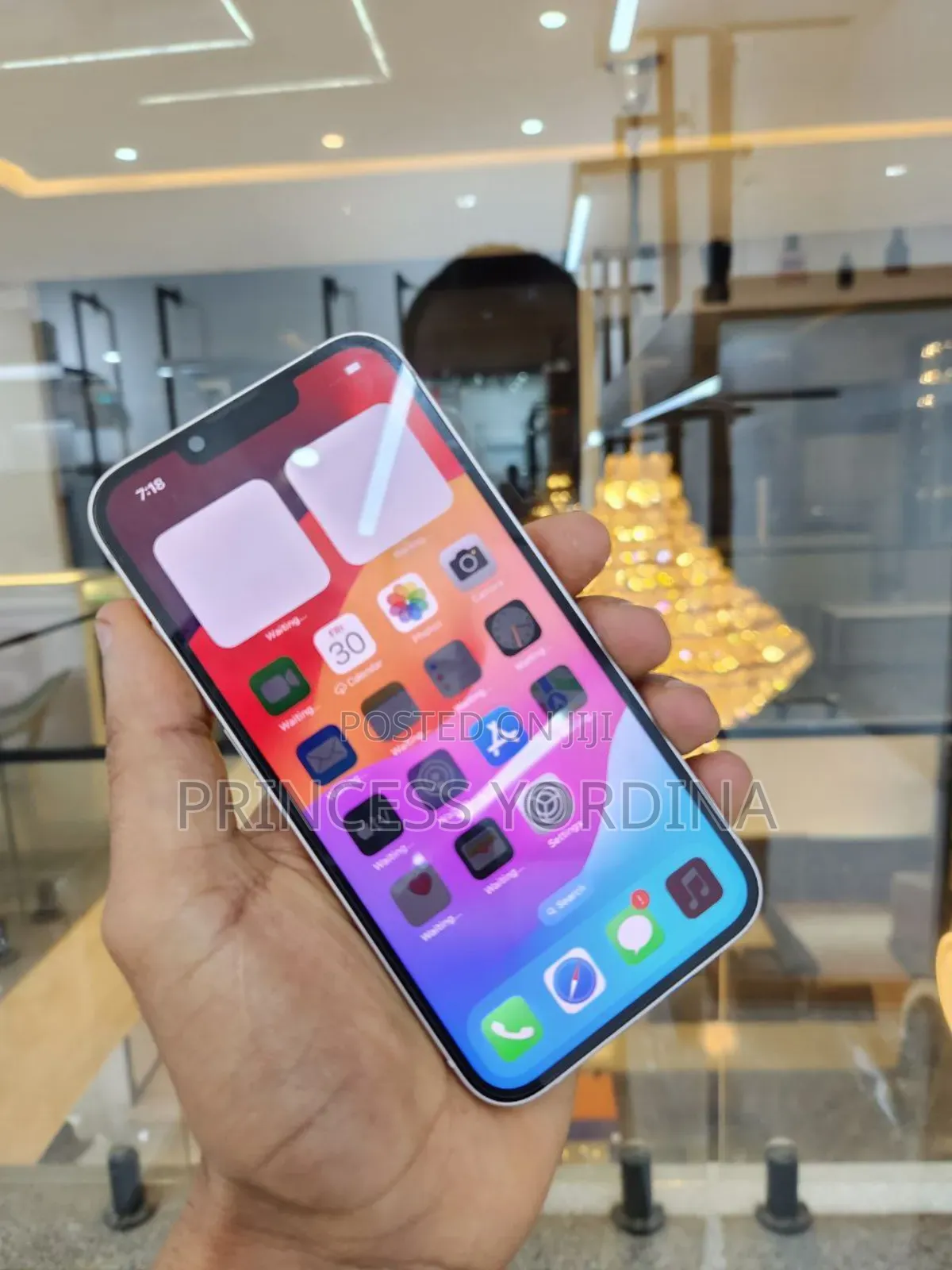 New Apple iPhone 13 256 GB White