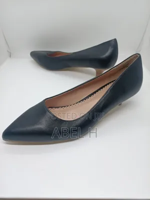 Journee Collection Woman's Slip on Pointed Toe Heel