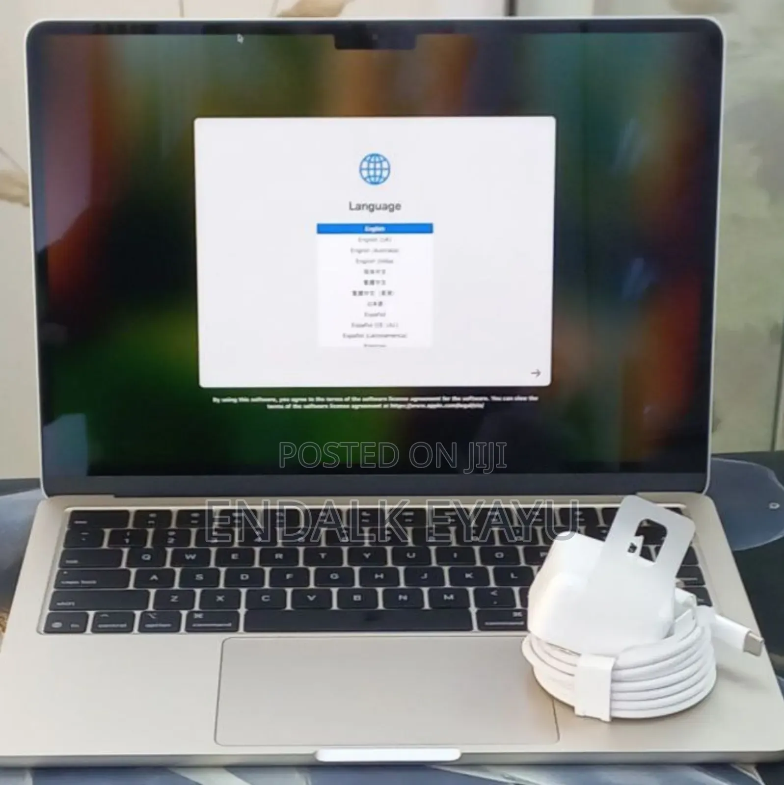 New Laptop Apple MacBook 16GB Apple M4 SSD 256GB