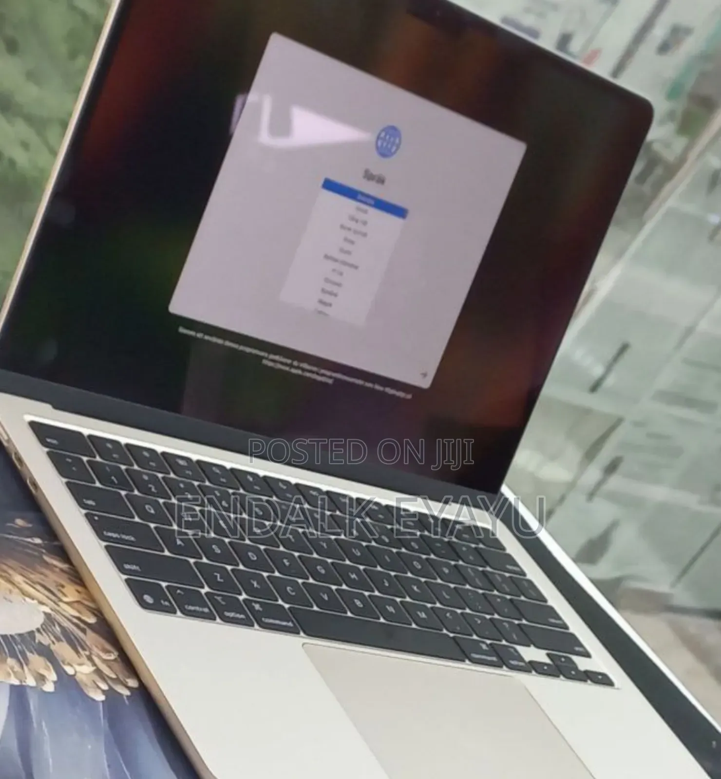 New Laptop Apple MacBook 16GB Apple M4 SSD 256GB