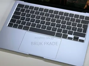 New Laptop Apple MacBook Air 2025 M4 15-Inch 16GB Apple M4 SSD 256GB