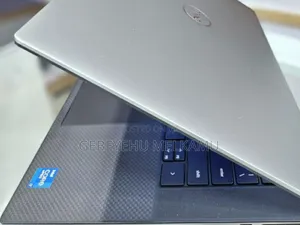 New Laptop Dell 16GB Intel Core I7 SSD 1T