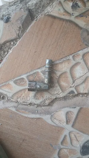 Hyundai H200 2000 White