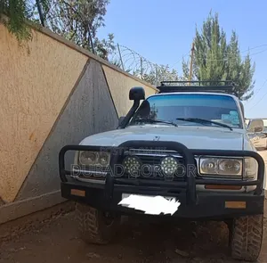 Toyota Land Cruiser 80 Wagon 4.5 1994 White