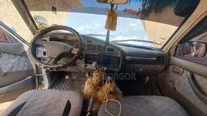 Toyota Land Cruiser 80 Wagon 4.5 1994 White