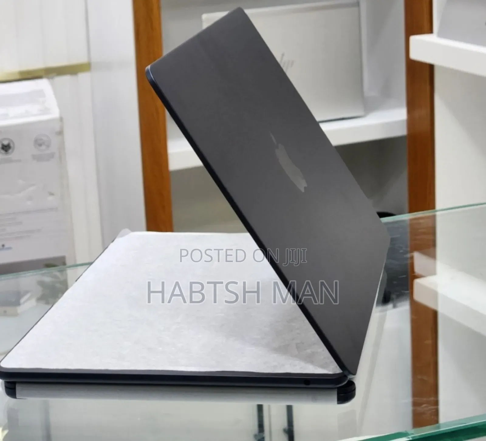 New Laptop Apple MacBook Air 2025 M4 13-Inch 16GB Apple M4 SSD 256GB