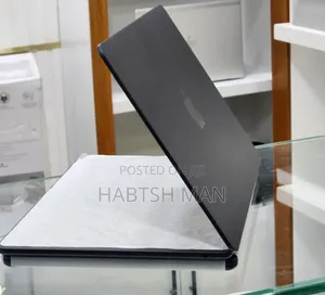 New Laptop Apple MacBook Air 2025 M4 13-Inch 16GB Apple M4 SSD 256GB