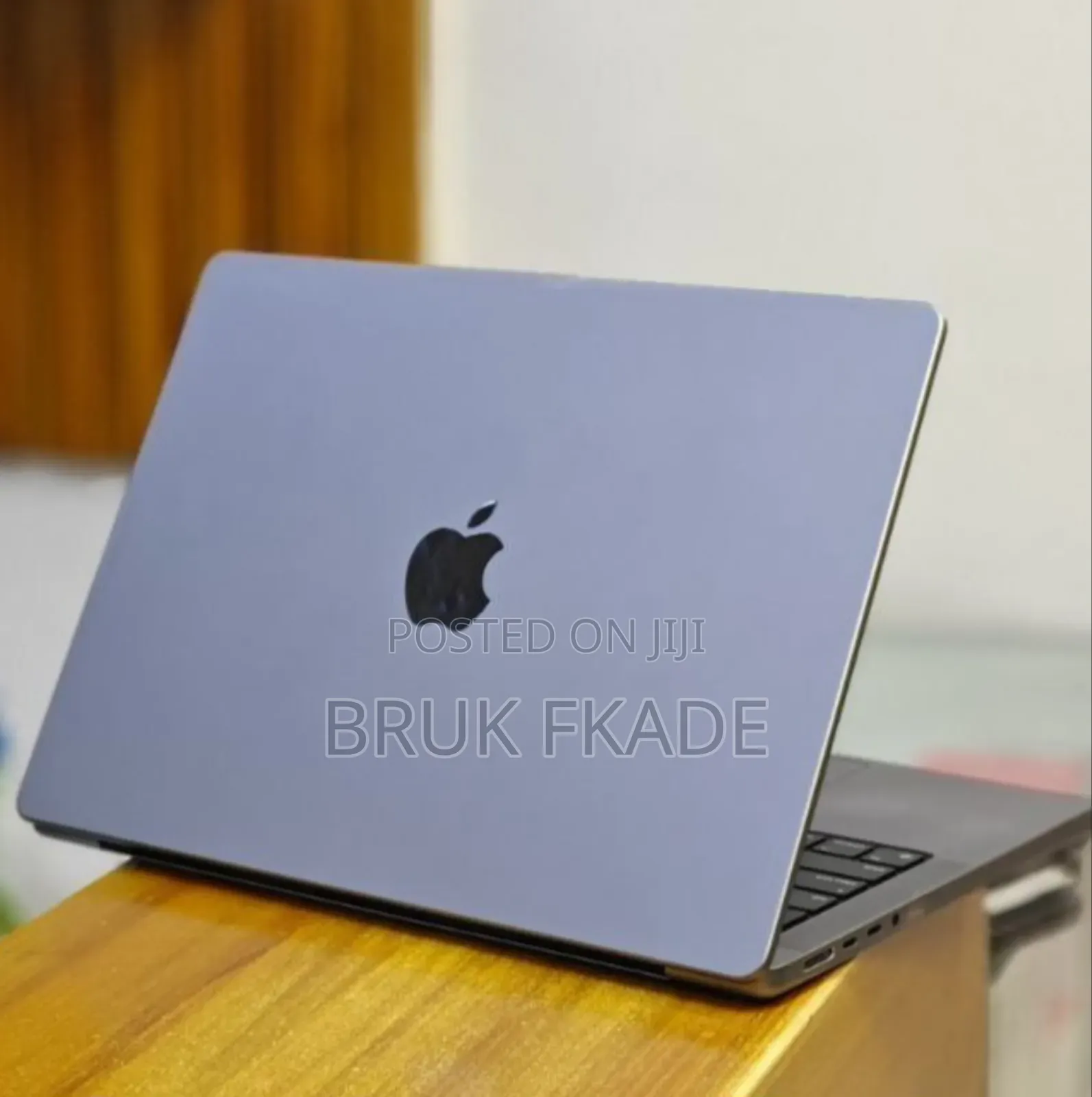 New Laptop Apple MacBook Pro M1 16GB Apple M1 SSD 512GB