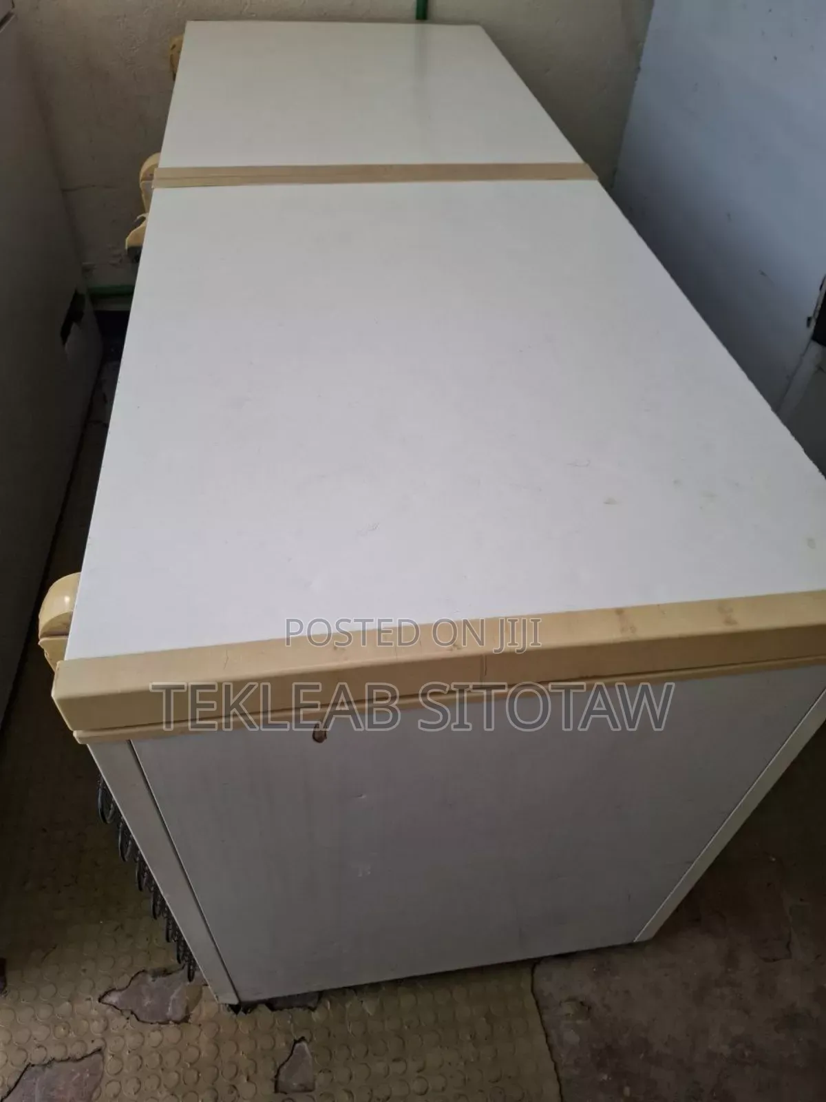 Ice Maker Machine With 4 Fridges