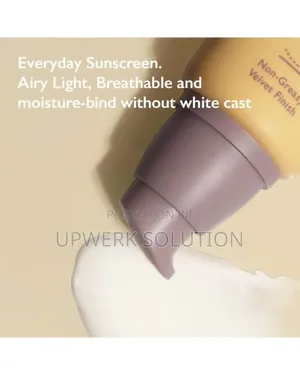 Haruharu Wonder Black Rice Moisture Airyfit Daily Sunscreen