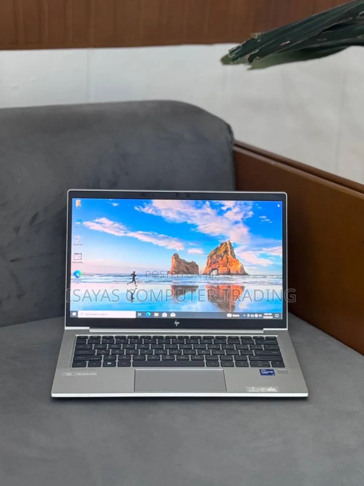 New Laptop HP EliteBook 830 G8 16GB Intel Core I7 SSD 512GB