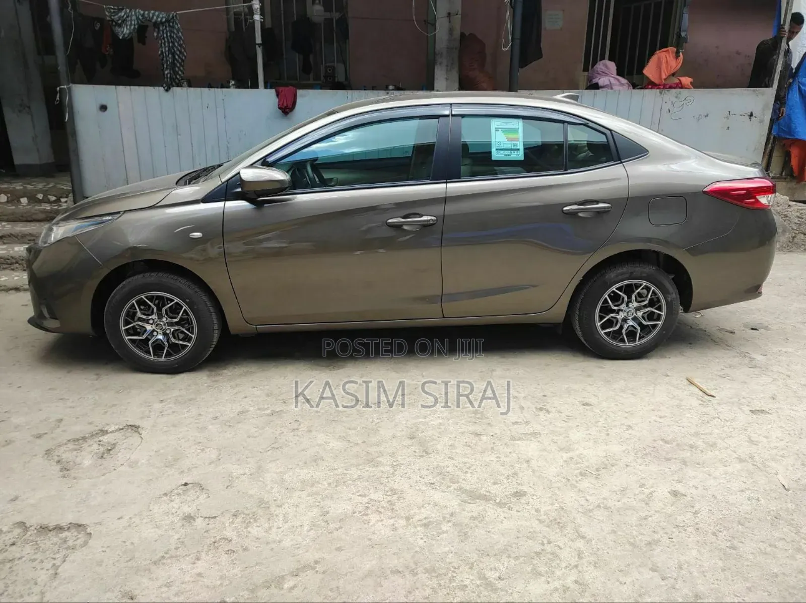 Toyota Yaris 2021 Brown