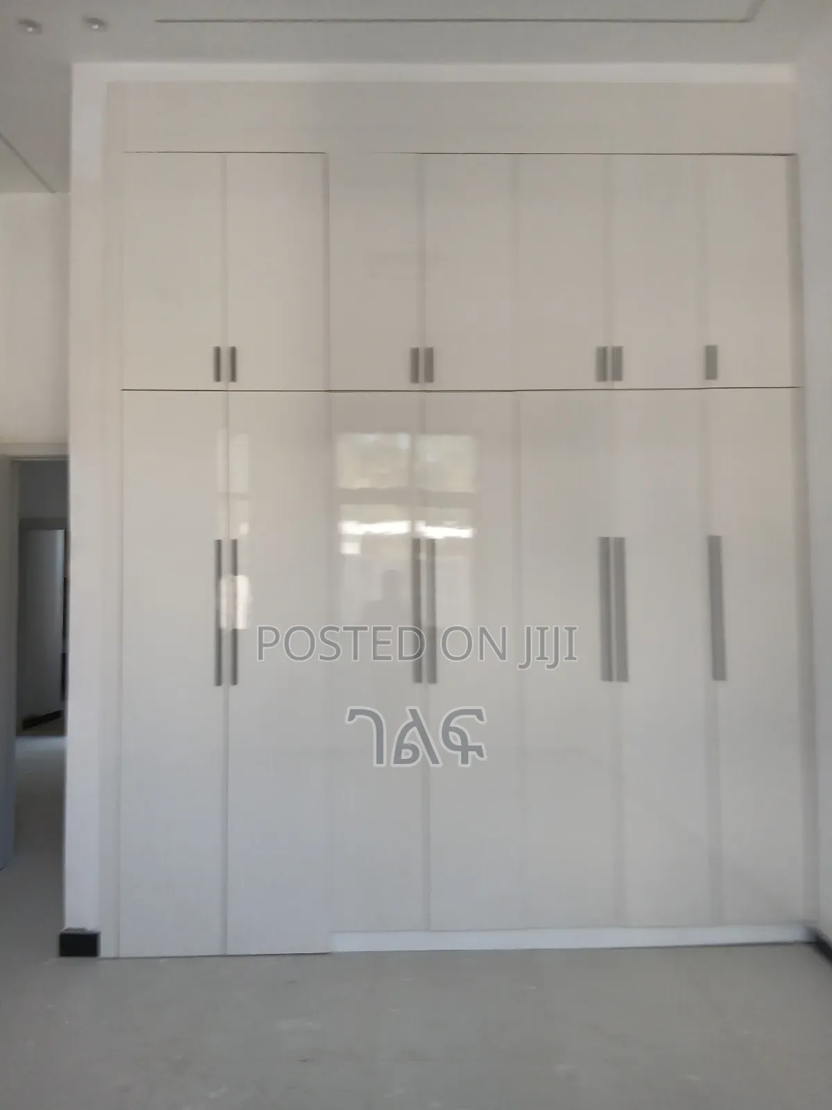 3bdrm Villa in የሚሸጥ ቪላ ሰሚት ለአስፓልት, Bole for sale