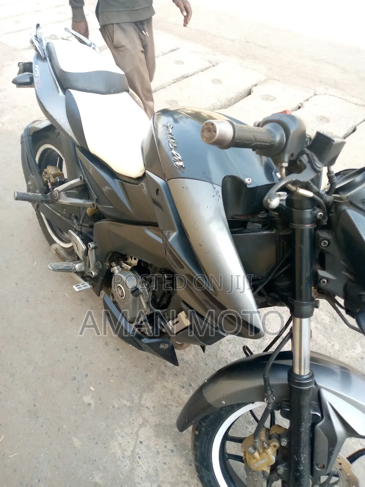 Bajaj Pulsar NS 200 2018 Black