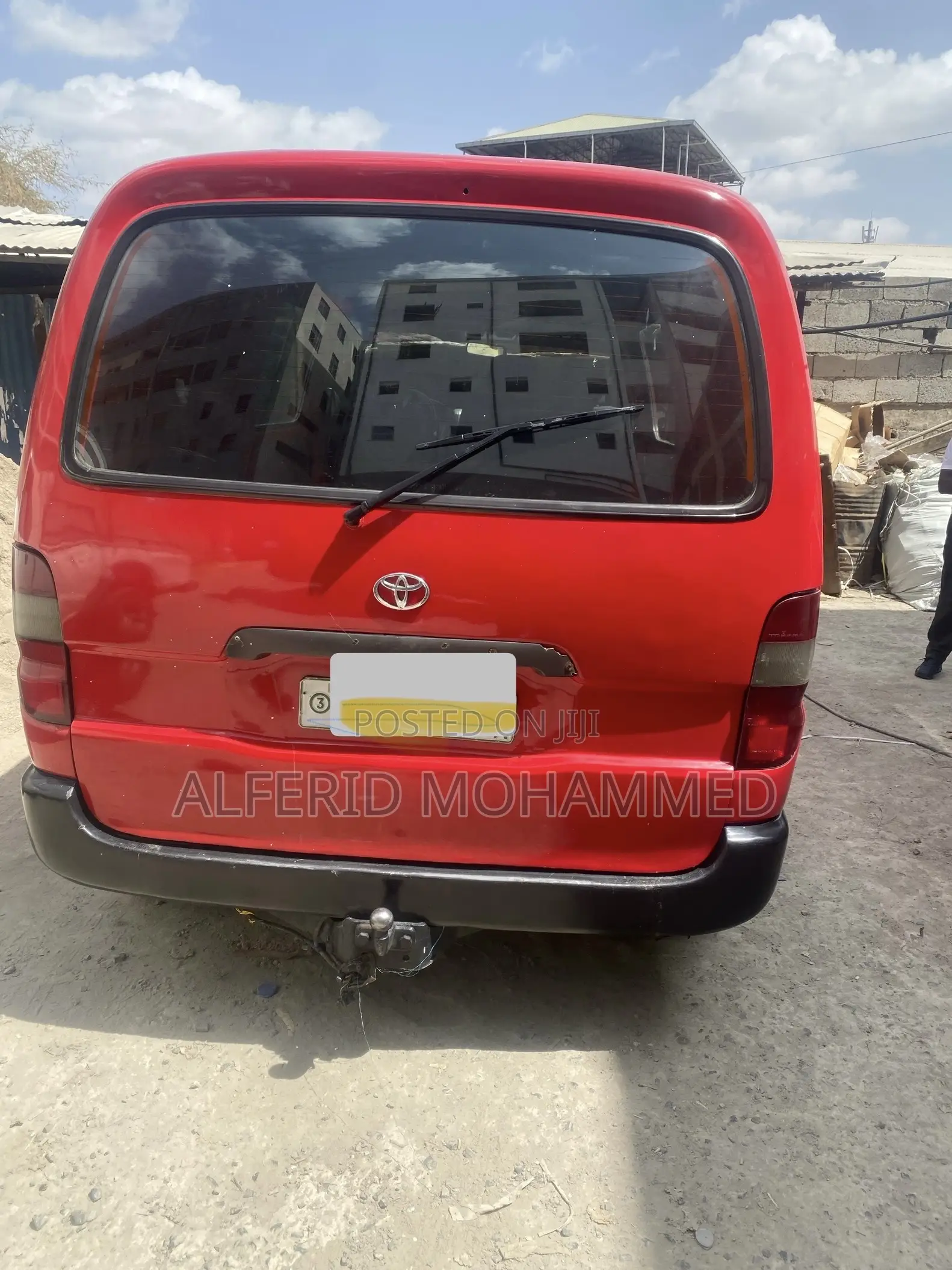 Toyota HiAce 2008 Red