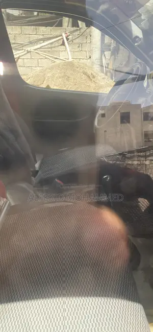 Toyota HiAce 2008 Red