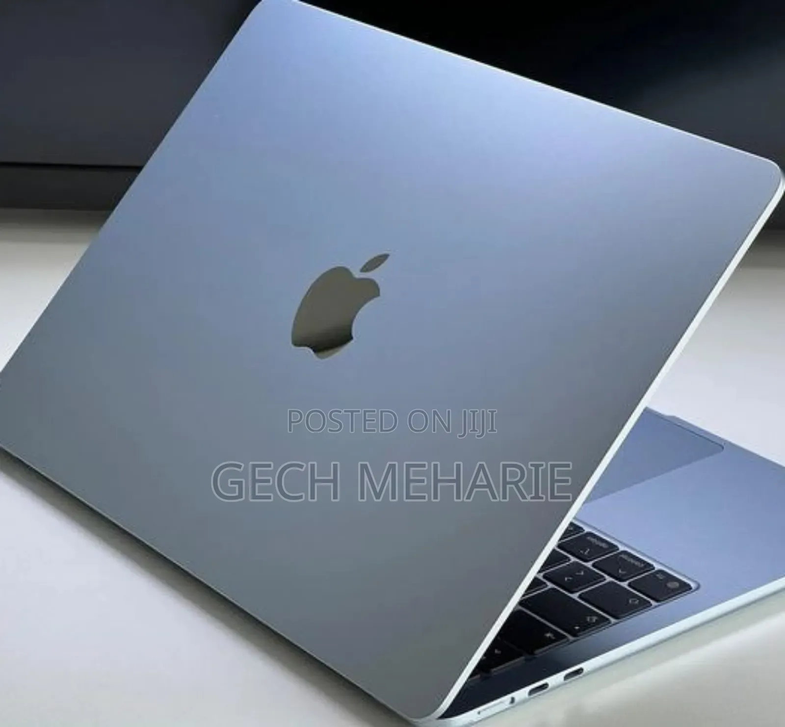 New Laptop Apple MacBook Air 2025 M4 13-Inch 16GB Apple M4 SSD 256GB