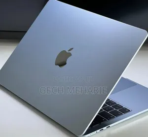 New Laptop Apple MacBook Air 2025 M4 13-Inch 16GB Apple M4 SSD 256GB