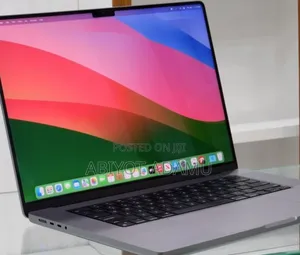 New Laptop Apple MacBook Pro M1 32GB Apple M1 Pro SSD 32GB