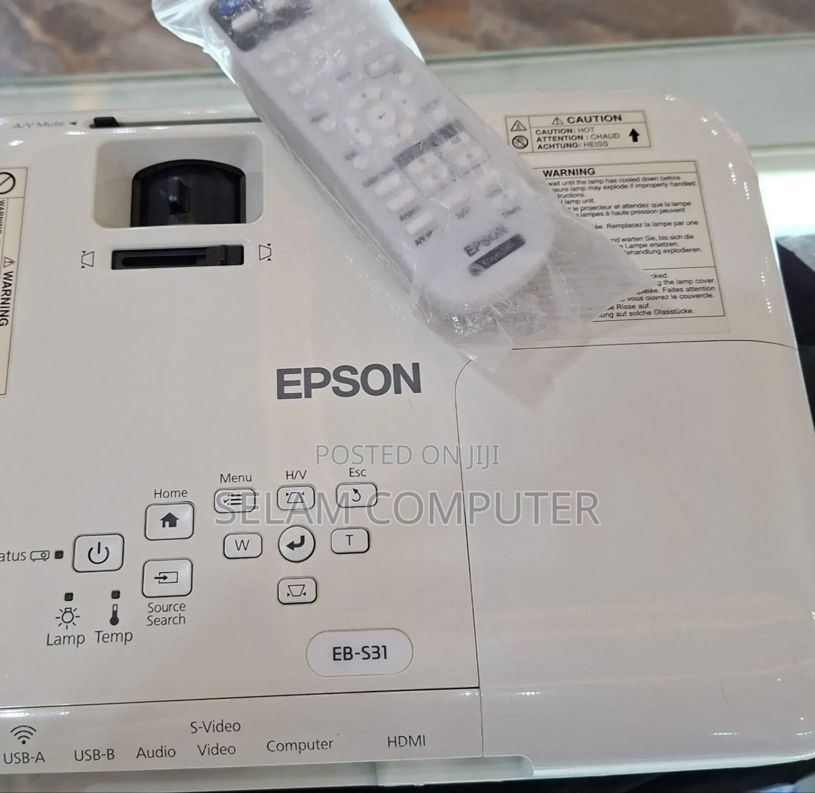 Epson Projector Model Name: Eb-S31 Has : Bag Remote
