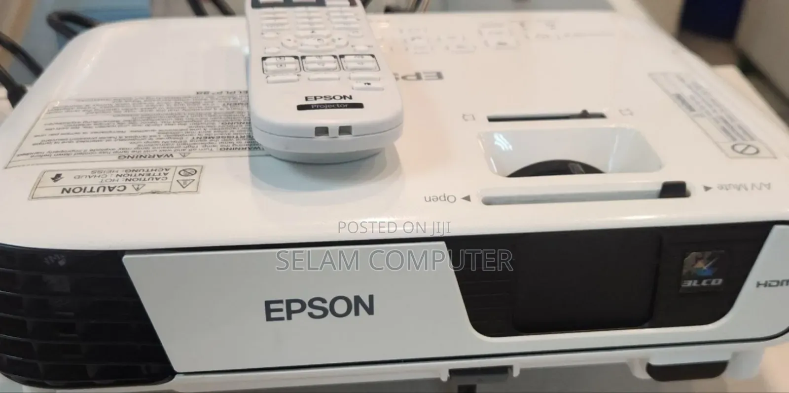 Epson Projector Model Name: Eb-S31 Has : Bag Remote