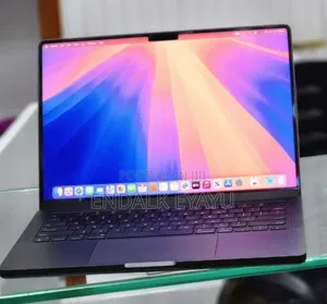 New Laptop Apple MacBook 16GB Apple M4 Pro SSD 512GB