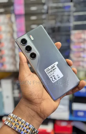New Tecno Camon 40 256 GB Silver