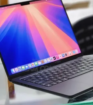 New Laptop Apple MacBook Air 2025 M4 13-Inch 16GB Apple M4 SSD 512GB