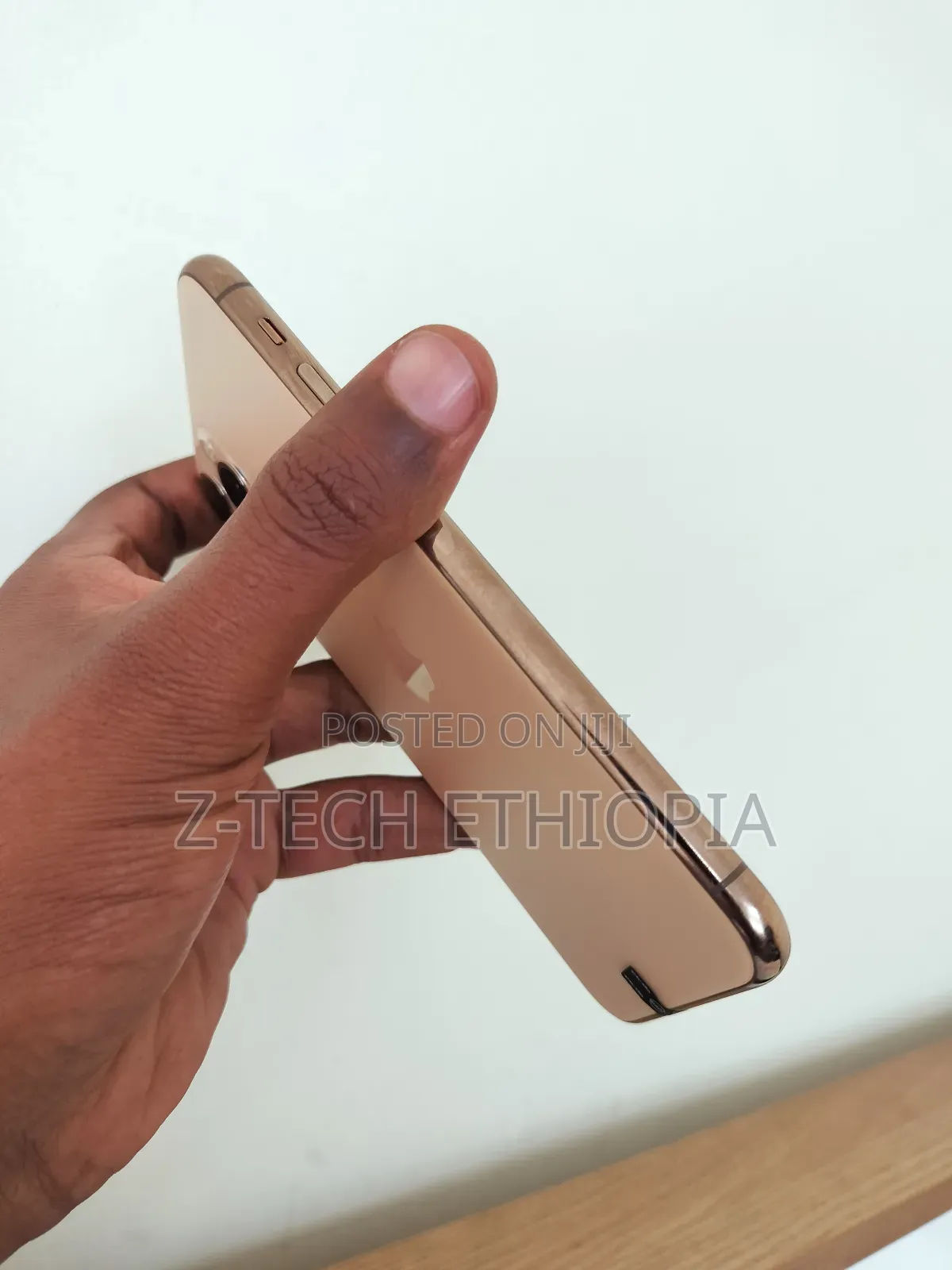 Apple iPhone 11 Pro 64 GB Gold