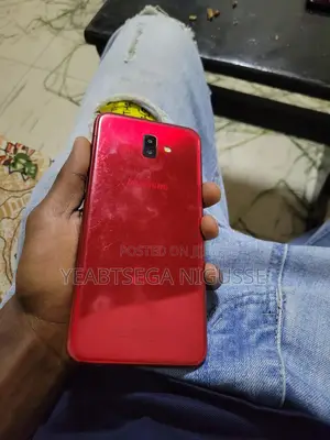Samsung Galaxy J7 Plus 32 GB Red