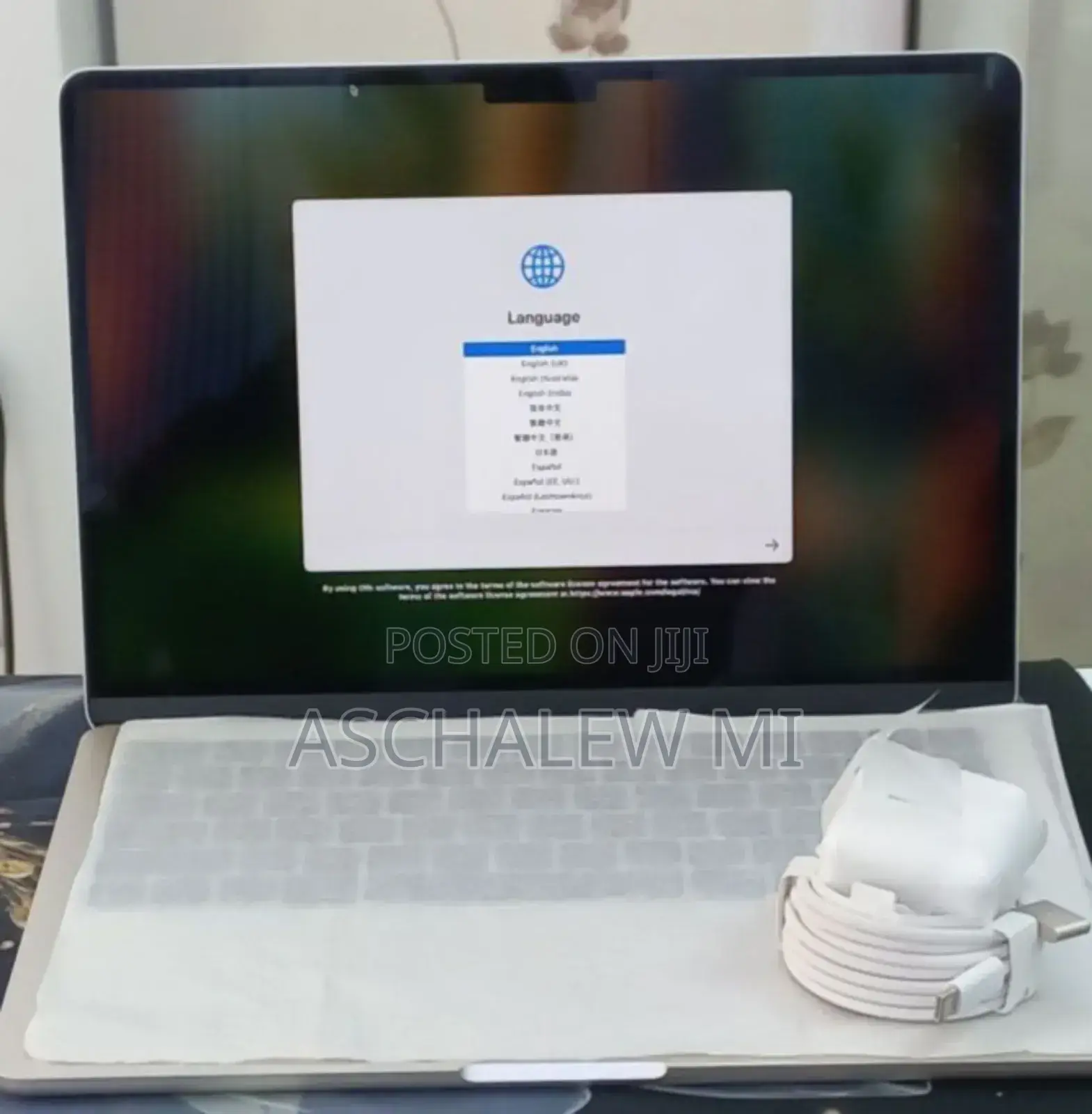 New Laptop Apple MacBook Air 2025 M4 13-Inch 16GB Apple M4 SSD 256GB